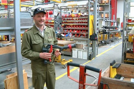 BI Anton Hipp probiert schon ein neues Strahlrohr! BI Anton Hipp probiert schon ein neues Strahlrohr!