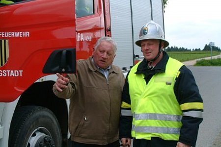 Erkundung der Lage durch Übungsleiter BM Wally