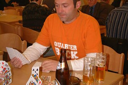 die Anspannung steht dem Protokollführer der FF ins Gescht geschrieben die Anspannung steht dem Protokollführer der FF ins Gescht geschrieben