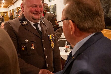 Ehrenzeichen für vieljährige verdienstvolle Tätigkeit für 25 Jahre für Roman Wagner
