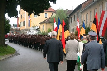 Festzug zum Feuerwehrdepot Festzug zum Feuerwehrdepot