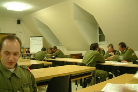 der praktische Teil der Funkschulung wurde im Lehrsaal abgehalten