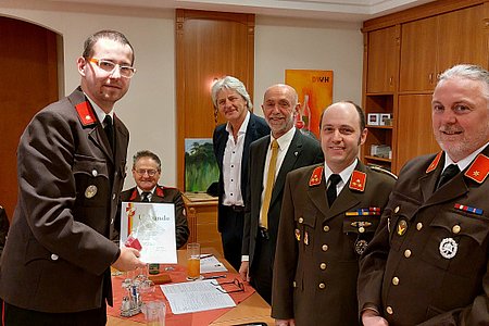 Markus Rabl wurde zum Oberfeuerwehrmann befördert.