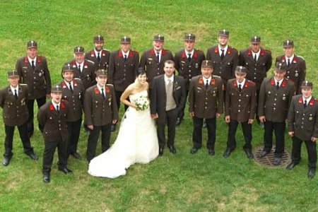 Die Kameraden der FF stellten sich als Gratulanten ein